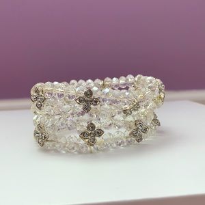 Clear beaded bracelet with silver and diamond